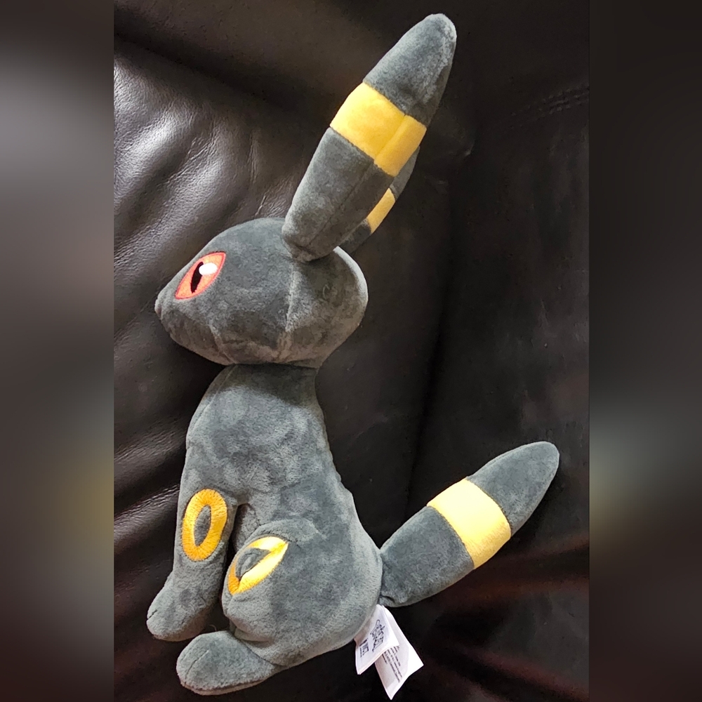 Pokémon Umbreon Plush Toy 13 Inch Tall EUC - Picture 6 of 12